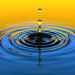 量子力学によるとこの世に現れる全ての事は小さな素粒子が原因